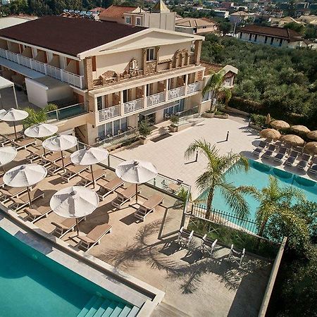 Mavrikos Hotel พลานอส ภายนอก รูปภาพ