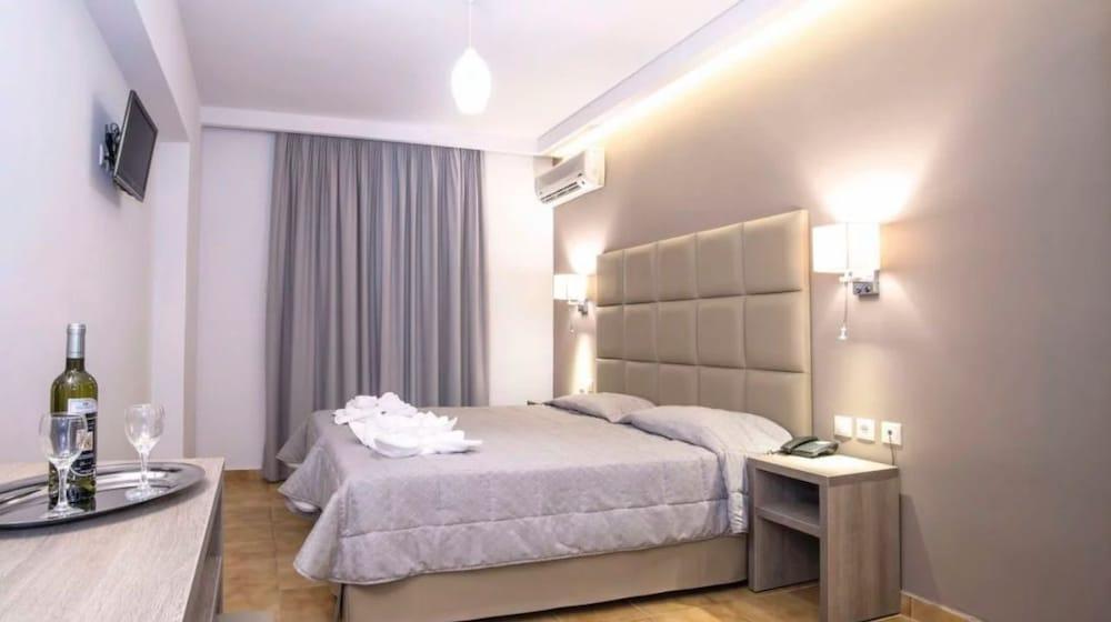 Mavrikos Hotel พลานอส ภายนอก รูปภาพ