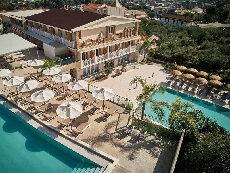 Mavrikos Hotel พลานอส ภายนอก รูปภาพ