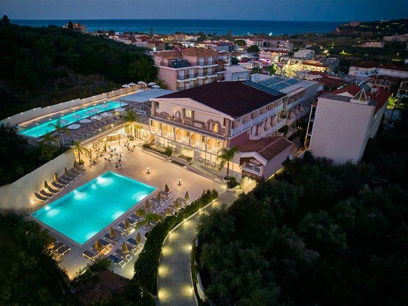 Mavrikos Hotel พลานอส ภายนอก รูปภาพ