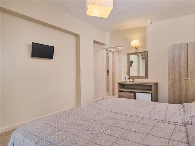 Mavrikos Hotel พลานอส ภายนอก รูปภาพ