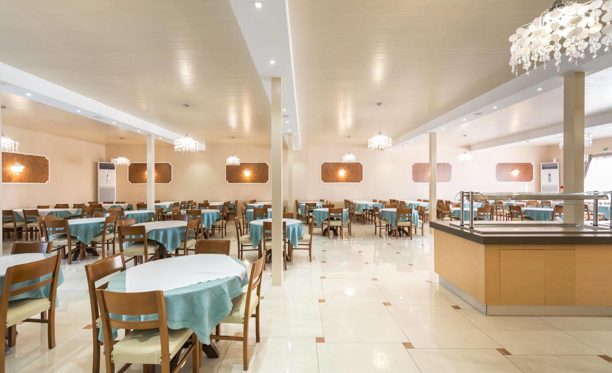 Mavrikos Hotel พลานอส ภายนอก รูปภาพ