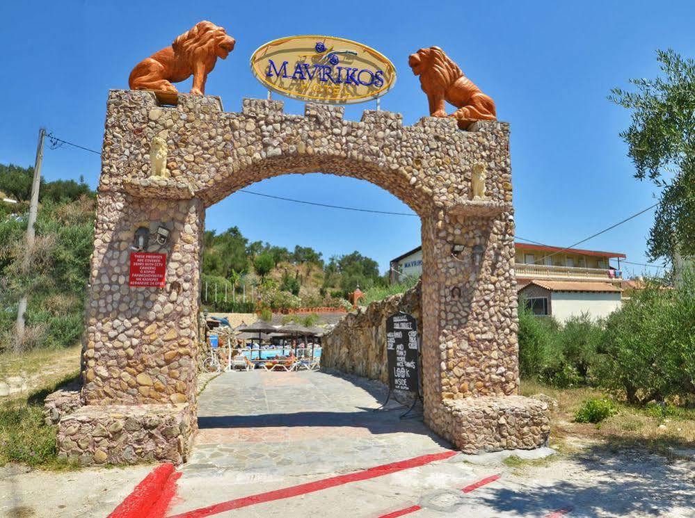 Mavrikos Hotel พลานอส ภายนอก รูปภาพ