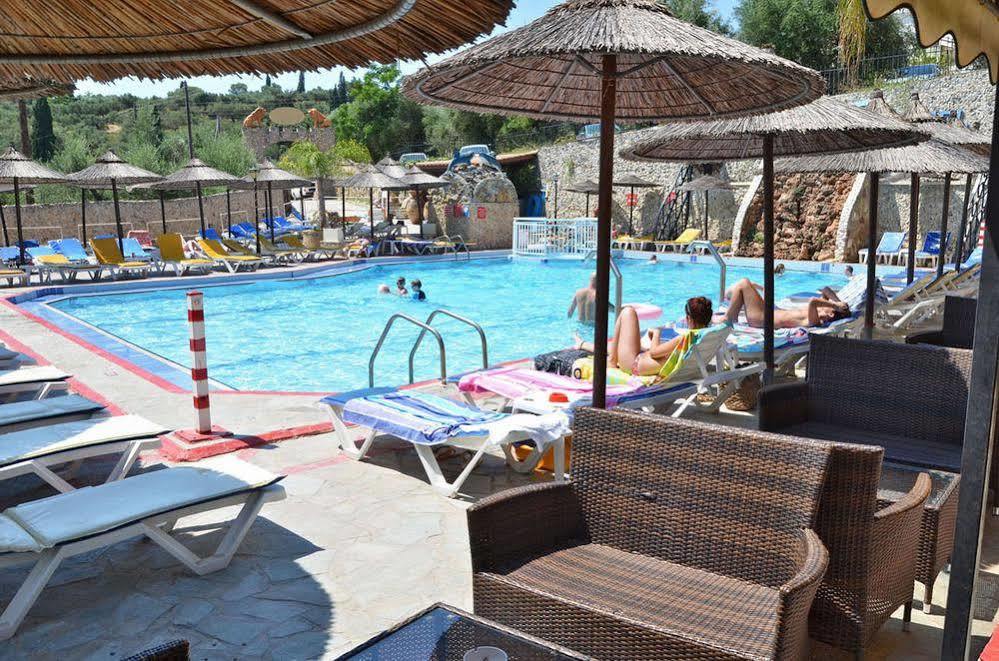Mavrikos Hotel พลานอส ภายนอก รูปภาพ