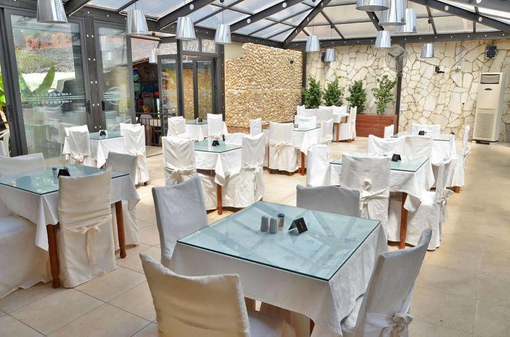 Mavrikos Hotel พลานอส ภายนอก รูปภาพ