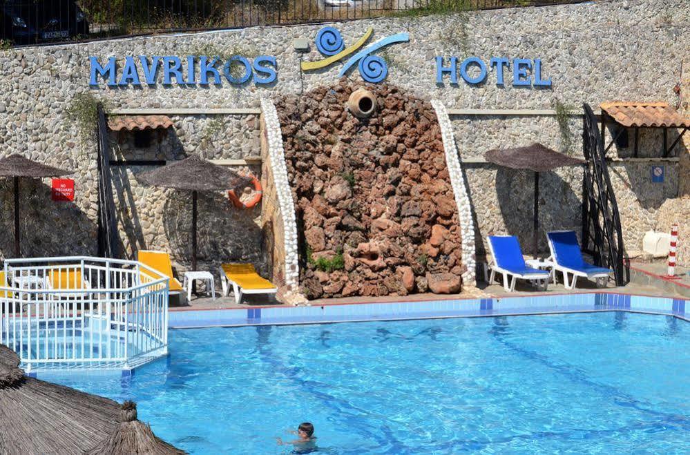 Mavrikos Hotel พลานอส ภายนอก รูปภาพ