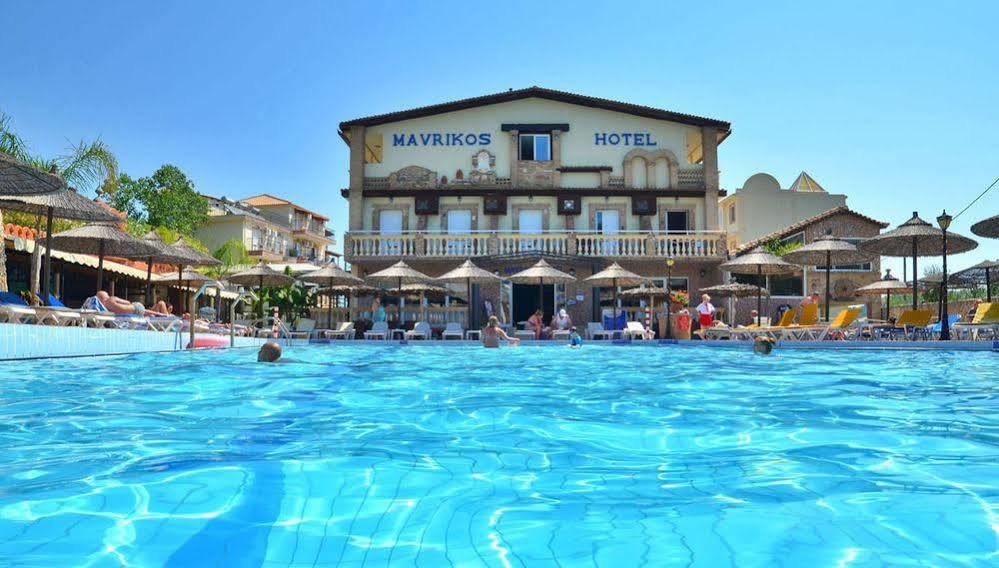Mavrikos Hotel พลานอส ภายนอก รูปภาพ
